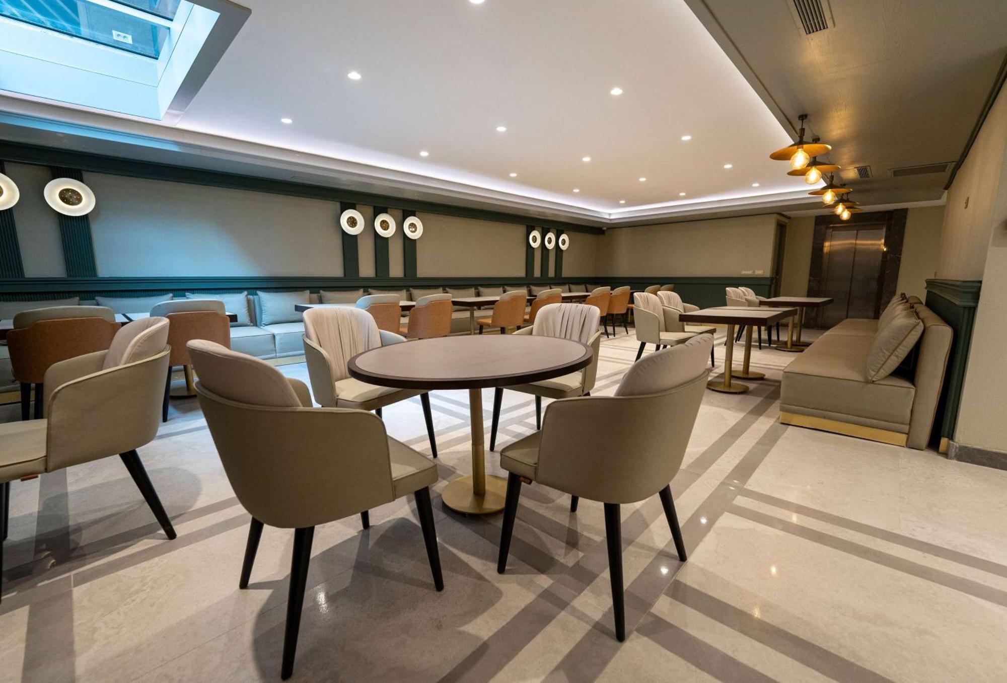 Days Inn By Wyndham Istanbul Bomonti מראה חיצוני תמונה