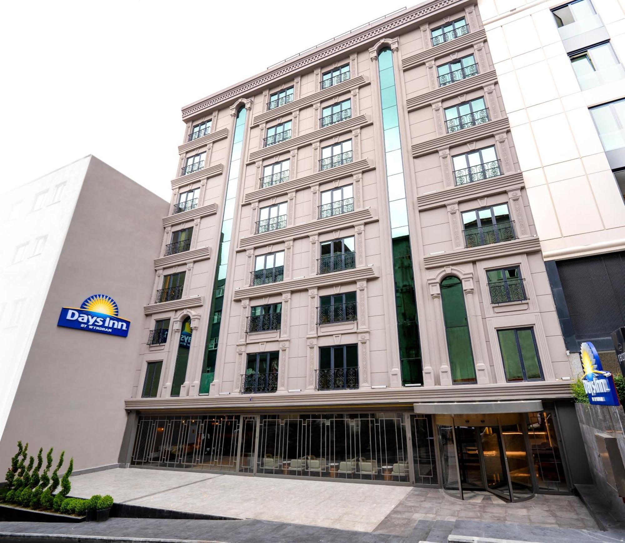 Days Inn By Wyndham Istanbul Bomonti מראה חיצוני תמונה